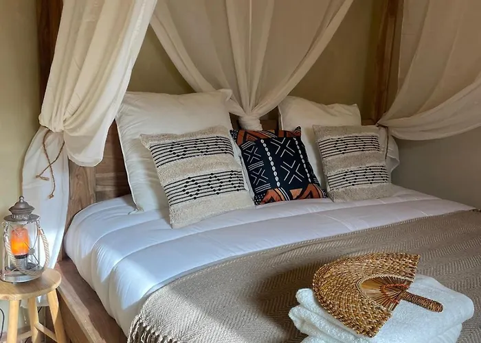 Serengeti Safari Ferienhaus Sigean